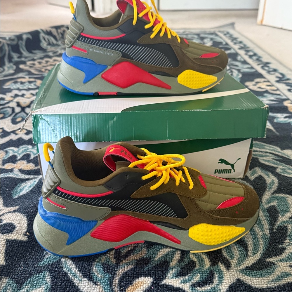 Puma Green and Yellow Sneakers Vibrant Athletic Design
